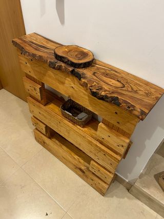 Recibidor madera olivo y palet