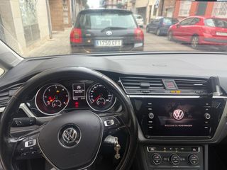 Volkswagen Touran 2016