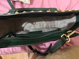 Bolso Michael Kors Verde con Tachuelas Doradas