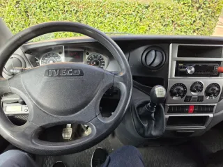 Camion del año 2011 con 261231 kilometros