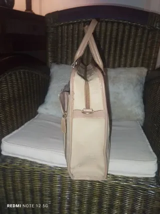 Maletín polipiel beige y marrón