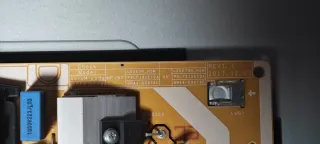 Despiece TV Samsung UE55NU8075T