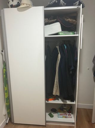 Armadio a porte scorrevoli bianco