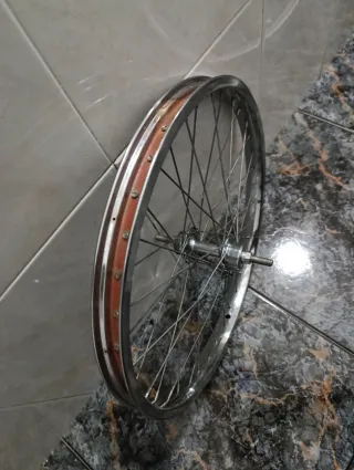 Rueda 20" Hierro Nueva