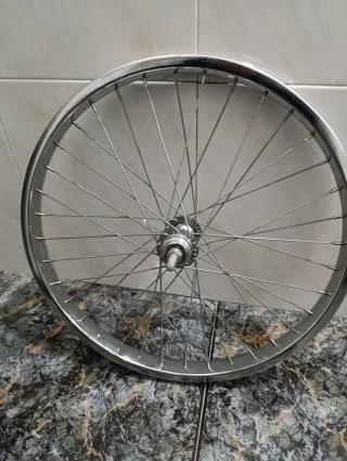 Rueda 20" Hierro Nueva