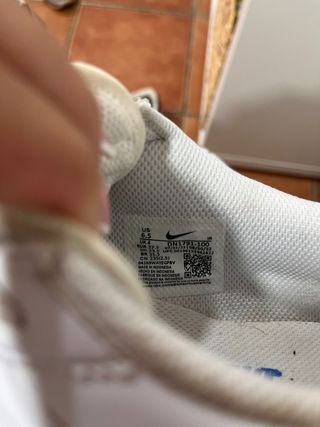 Nike Cortez Blancas y Negras Talla 37.5