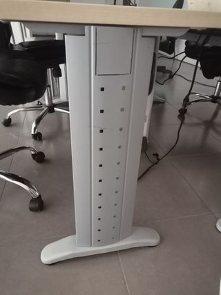 Lote 4 mesas oficina grandes beige