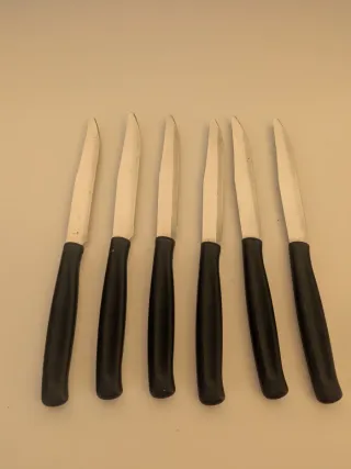 Set 6 Coltelli da Tavola Neri