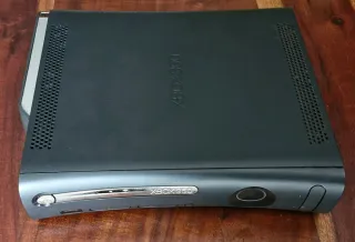 Xbox 360 Elite 120GB HDD + Mando