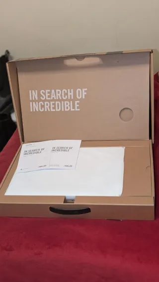 Ordenador portátil ASUS blanco