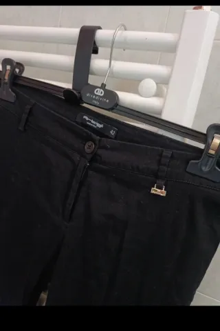 Pantaloni Artigli neri taglia 42 (taglia italiana)