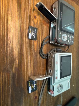 Due fotocamere digitali Olympus in vendita