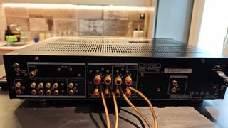 Amplificador Marantz PM6006 Negro