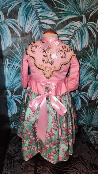 Traje de Fallera rosa y verde, de niña de 1 a 4 añ