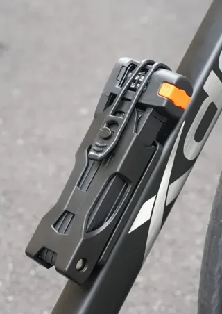 Candado plegable articulado resistente