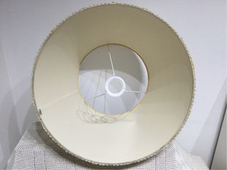 Pantalla de lámpara grande beige