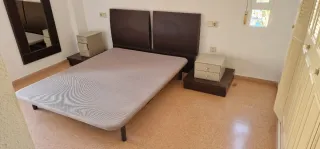 Dormitorio: Cabezal, Mesitas, Espejo y Base