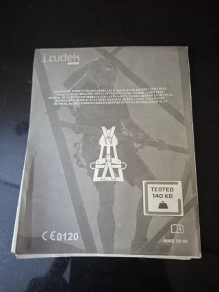 Kit de arnés anticaídas y casco de protección