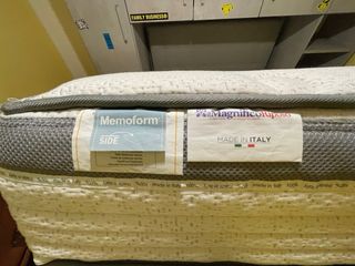 Cameretta con armadio a ponte e letto