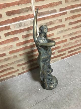 Bailarina de marmolina pintada a mano