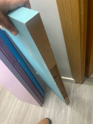 Estanterías de colores