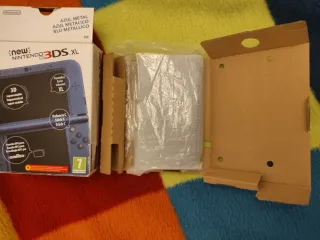 Nintendo New 3DS XL Azul, nueva sin uso.