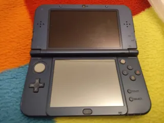 Nintendo New 3DS XL Azul, nueva sin uso.