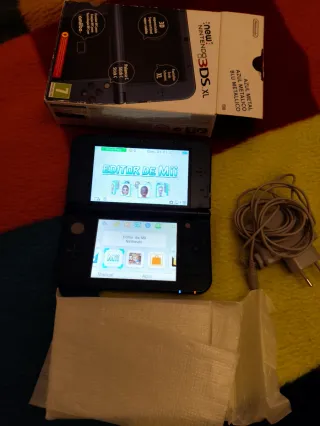 Nintendo New 3DS XL Azul, nueva sin uso.