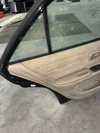 Puerta Trasera Lexus IS200 Beige