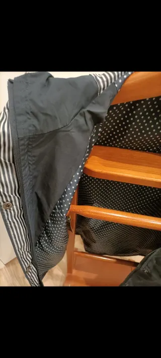 Parka Javier Larrainzar azul marino sin estrenar