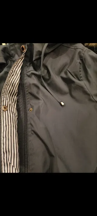 Parka Javier Larrainzar azul marino sin estrenar