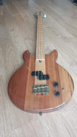 Bajo Hondo II S.D Curlee Japón