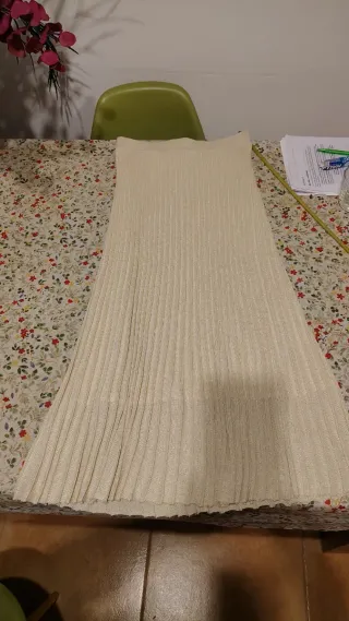 Falda plisada blanca brillante talla M