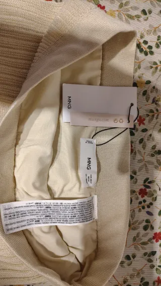 Falda plisada blanca brillante talla M