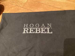 Zapatillas Hogan doradas y plateadas