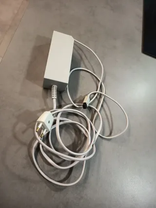 Consola y dos mandos