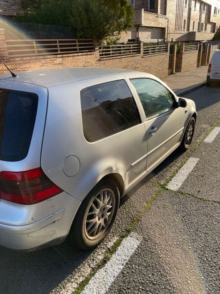 Volkswagen Golf GTI mk4 2001
