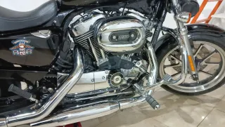 Harley Davidson Superlow XL 1200.