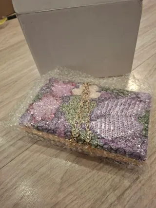 Bolso de mano Clutch Morado y Dorado