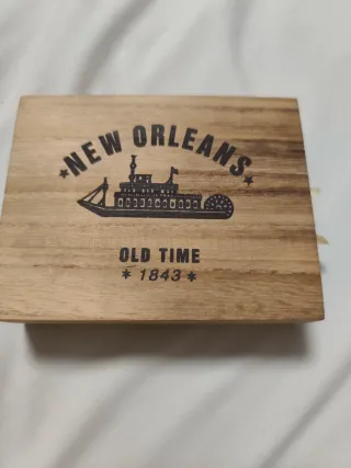 Caja Madera y Mechero Colección New Orleans