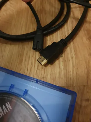 PS4 (PlayStation 4) + 2 Mandos + 3 Juegos y cables