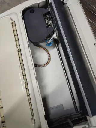 Máquina de escribir eléctrica AEG Olympia Carrera