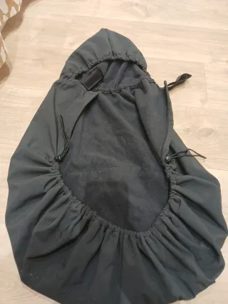 Funda impermeable para portabebés