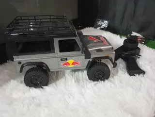 Coche RC todoterreno Red Bull