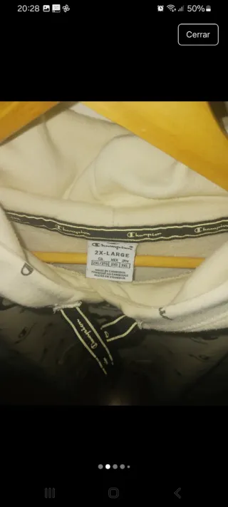 Sudadera Champion Beige y Blanca