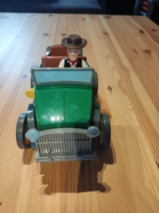 Coche de Zenón auto bochinchero La granja de Zenón