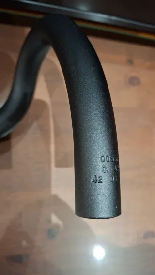 Conjunto manillar y potencia de gravel