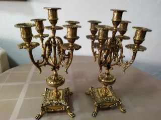 Reloj y Candelabros Acero Fundido y Mármol