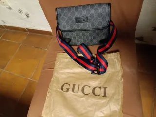 Riñonera Gucci Negra Multicolor