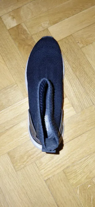 Zapatilla tipo botín Michael Kors Zuma Bootie